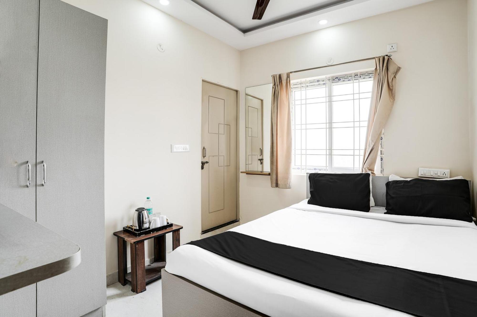 Super Hotel O Bangalore Near Reva Circle Formerly Cka Boarding Yelahanka Exteriör bild