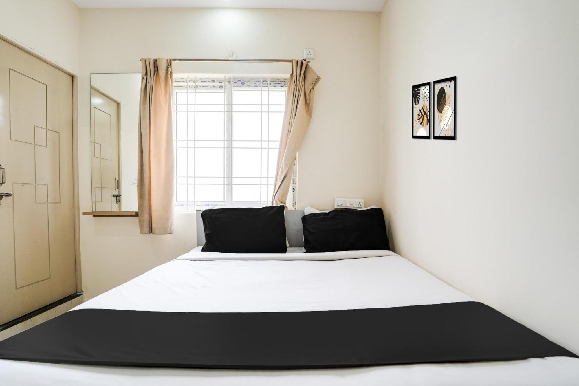 Super Hotel O Bangalore Near Reva Circle Formerly Cka Boarding Yelahanka Exteriör bild