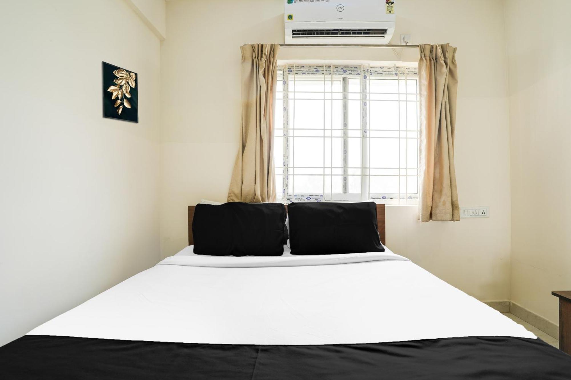 Super Hotel O Bangalore Near Reva Circle Formerly Cka Boarding Yelahanka Exteriör bild