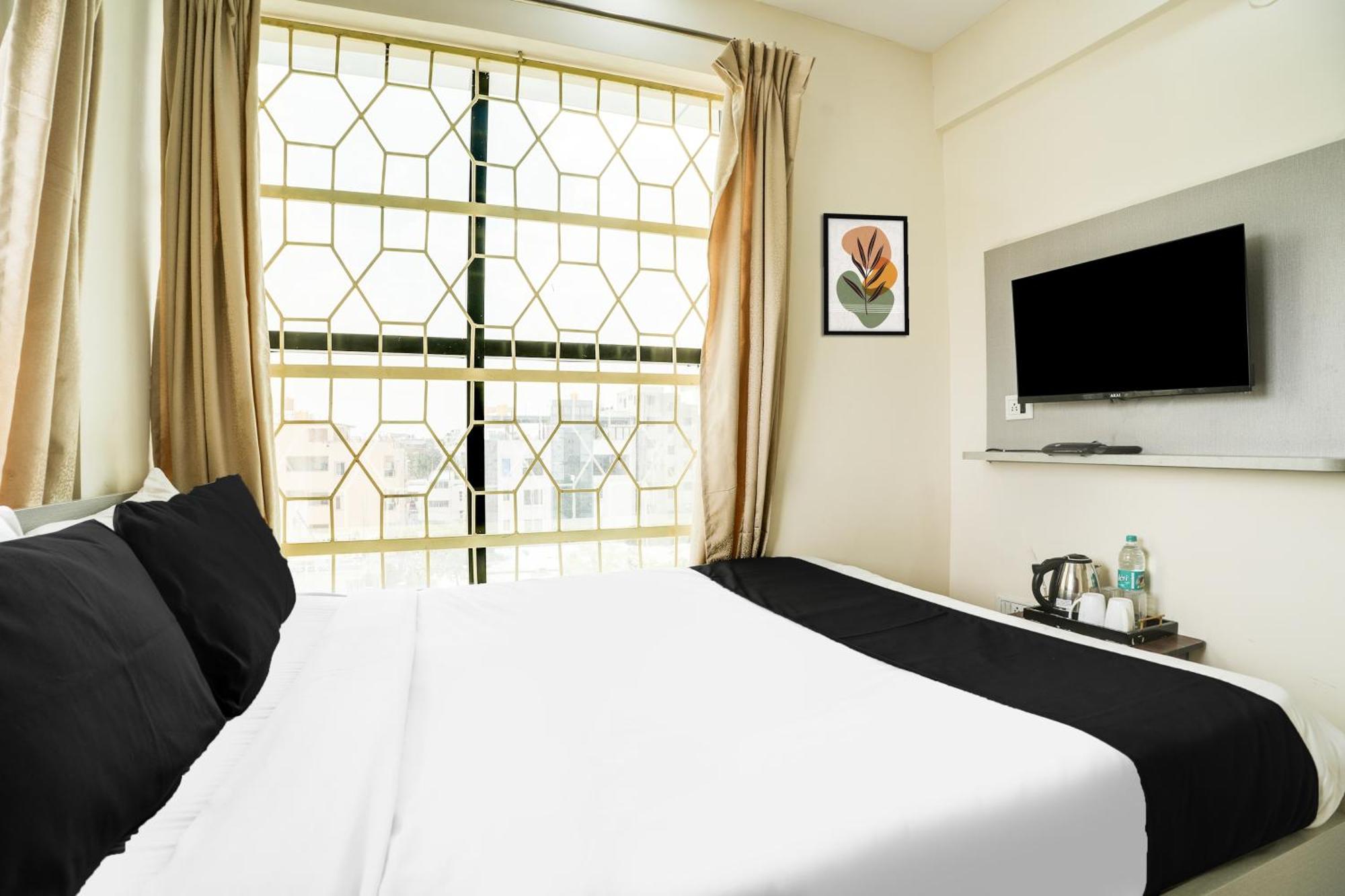 Super Hotel O Bangalore Near Reva Circle Formerly Cka Boarding Yelahanka Exteriör bild